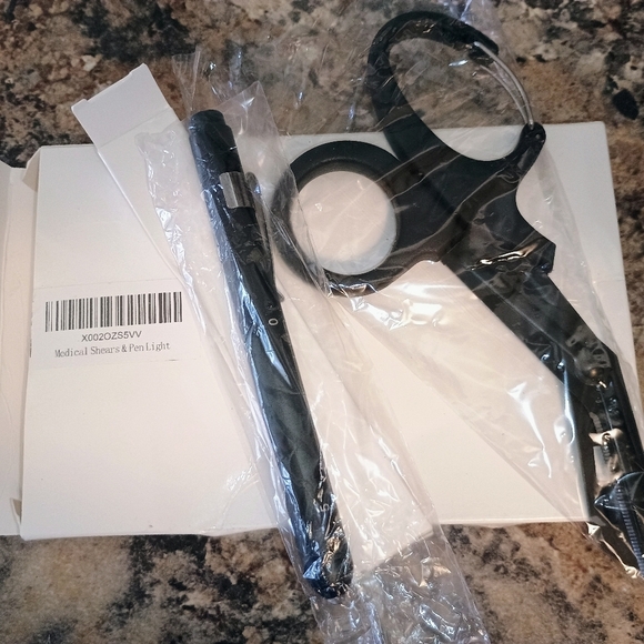 Black Medical Shears and Light Pen Light Set.New - Picture 1 of 4